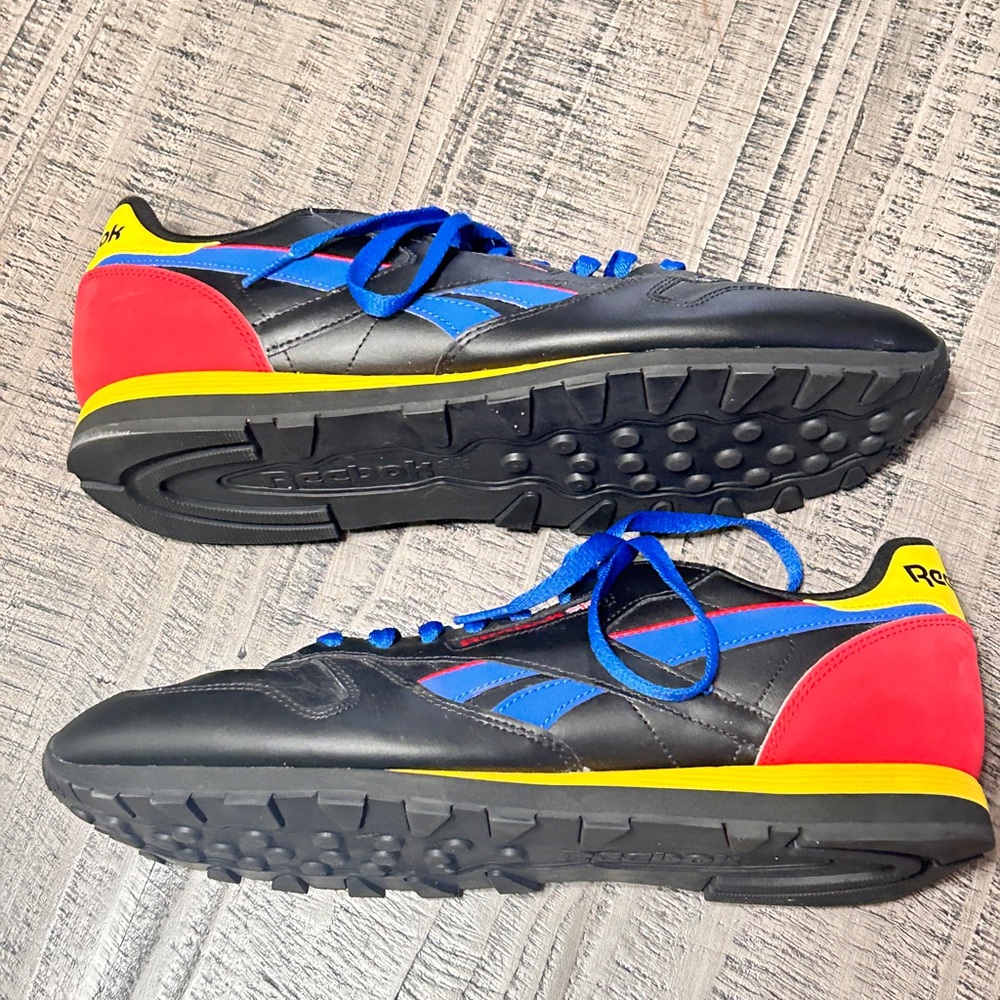 Reebok Men's Black and Blue Sneakers w Red & Yellow Accents - Picture 6 of 8